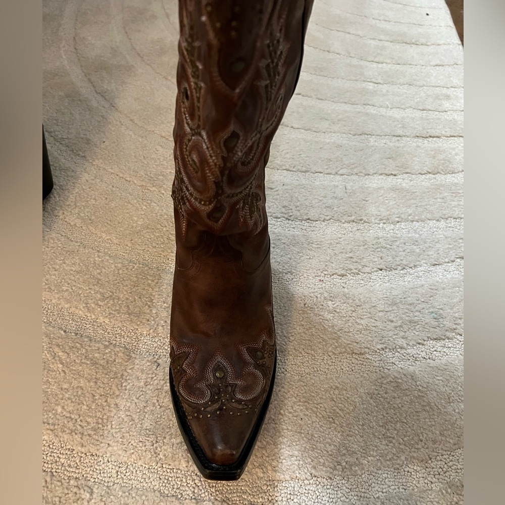 Elegant Brown Embroidered Heeled Boots
